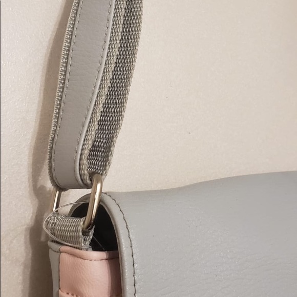 Baby Pink Baby Blue Quilted Pattern Crossbody Bag - Picture 5 of 9